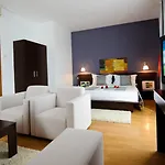 Unique Boutique