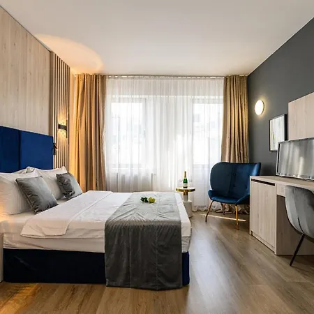 Unique Boutique 4*