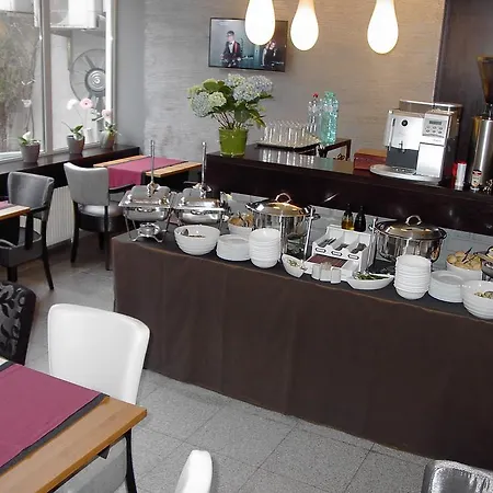 Unique Boutique 4* Бухарест