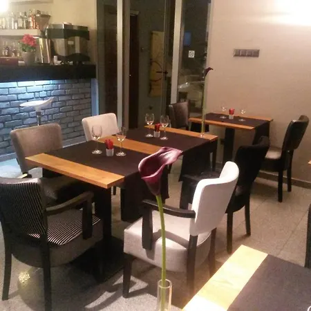 Отель Unique Boutique 4*