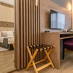 Unique Boutique Hotel 4*