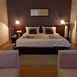 Szálloda Unique Boutique Bukarest