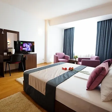 Hotel Unique Boutique 4*