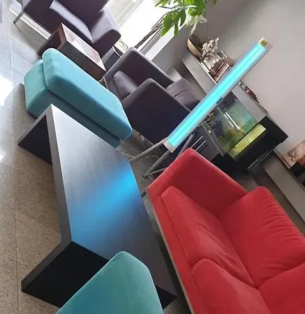 Unique Boutique 4*