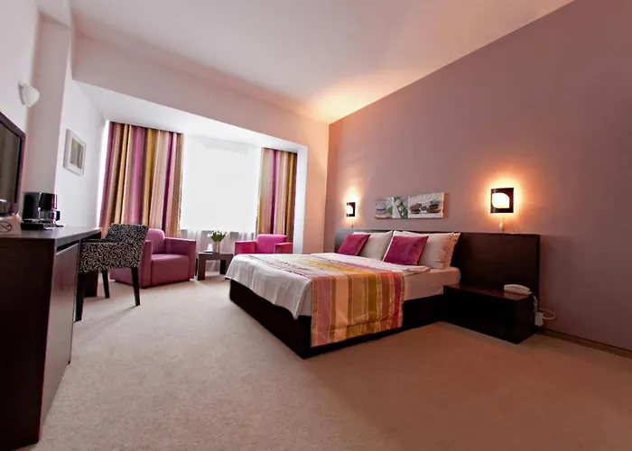 Ξενοδοχείο Unique Boutique 4*