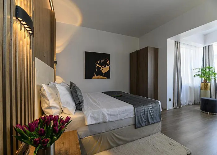 Unique Boutique 4*