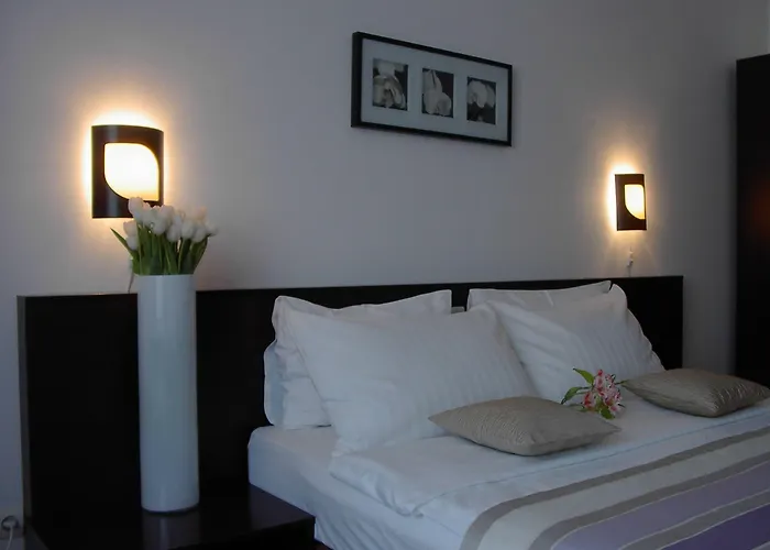 Unique Boutique 4*