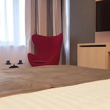 Unique Boutique 4*