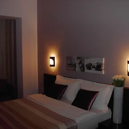 Unique Boutique 4* Bukarest